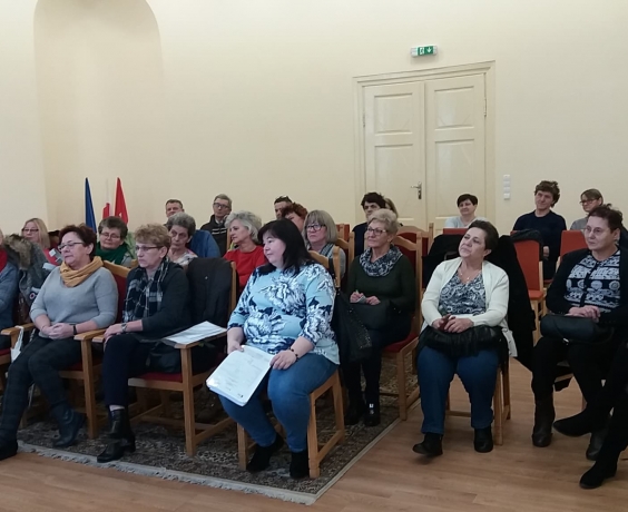 Kompetencje ICT szansą na rozwój osób 50 + - Ogromne zainteresowanie!
